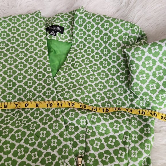 Green and White Skirt Set - Picture 6 of 16